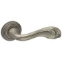 Дверная ручка Adden bau FABIO V210 на круглой розетке AGED SILVER Состаренное серебро
