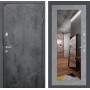 Входная дверь Лабиринт LOFT с Зеркалом 18 - Бетон светлый